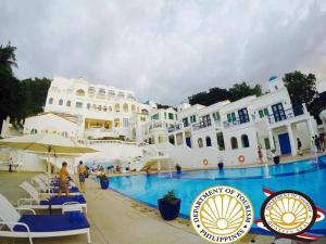 Sundlaugin á Camp Netanya Resort and Spa eða í nágrenninu