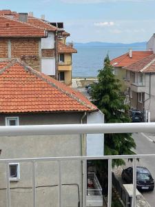 Nespecifikovaný výhled na moře nebo výhled na moře při pohledu z penzionu