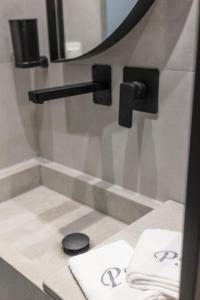 Koupelna v ubytování Petra Luxury Suites
