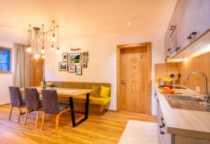 Kuchnia lub aneks kuchenny w obiekcie Didis #holidayhome