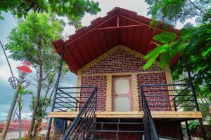Gallery image of Vedi Farm A Mountain Resort in Mahabaleshwar +40 photos
