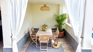 Posedenie v ubytovaní Luxury Villa Teno with private heated pool Free Car Rental in May and June
