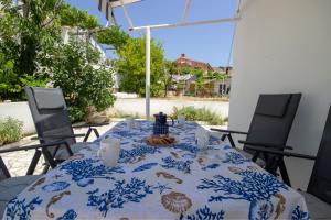 Fotografie z fotogalerie ubytování Apartment Jenny with parking, Wi-Fi and sea view v destinaci Rabac