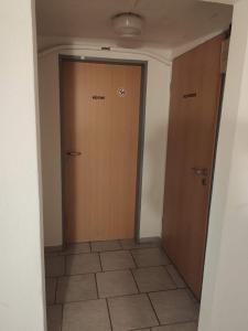Fotografie z fotogalerie ubytování Schönes einfaches zentrales Zimmer in Oldenburg v destinaci Oldenburg