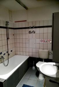 Een badkamer bij Ferienwohnung Axel - nahe Chemnitz