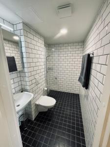 Koupelna v ubytování Modern studio apartment in Pärnu Old Town