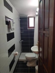 Kúpeľňa v ubytovaní Ostria Apartments Kalives