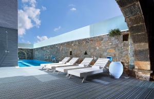 Bazén v ubytovaní Mistral Bay Hotel alebo v jeho blízkosti
