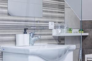 Koupelna v ubytování Apartmani Nina