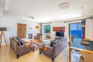 Χώρος καθιστικού στο Villa Fortuna Sunset 1