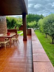 Taman di luar Precioso alojamiento con jardín en Guriezo