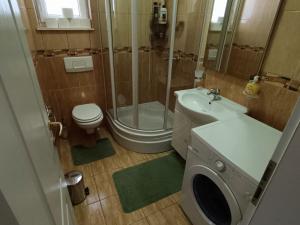 Koupelna v ubytování Family apartment Kreso Vodice