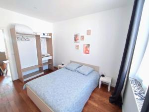 Postel nebo postele na pokoji v ubytování Appartement hyper centre de Montargis