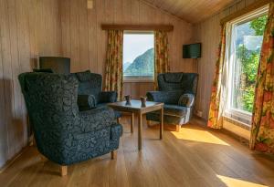 Posezení v ubytování Dragsvik Fjordhotel
