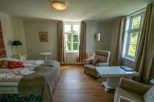 Posezení v ubytování Dragsvik Fjordhotel