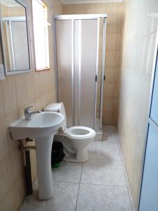 Koupelna v ubytování HOSTAL SOL ATACAMA -CALDERA