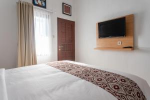 Gallery image of Cempaka Mas Guest House Canggu in Canggu