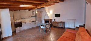 A kitchen or kitchenette at Il nido in montagna Mountain Lake Iseo Hospitality