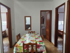 Postel nebo postele na pokoji v ubytování Apartamentos Yasmina