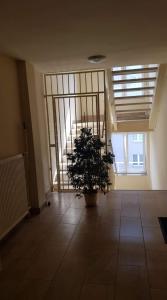 Zdjęcie z galerii obiektu Apartament Plac Trzech Krzyży w Warszawie