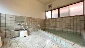 A bathroom at Tougoukan