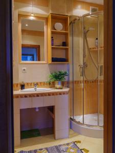 Ένα μπάνιο στο One&Only Saska Kępa Apartment +6 φωτογραφίες