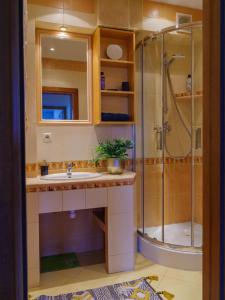 Ένα μπάνιο στο One&Only Saska Kępa Apartment