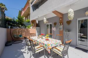 Balkón nebo terasa v ubytování Dalmatian 230m2 with pool and garden near the old town for families