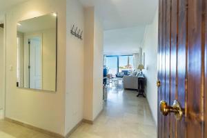 Zdjęcie z galerii obiektu 75-Apartment with Views in Elviria, Marbella w Marbelli