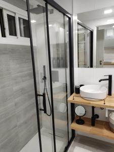 Kúpeľňa v ubytovaní NORDIC SUITE Apartamentos Minerva NEW APARTMENT Vistas al Mar