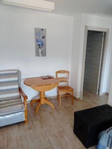 Posedenie v ubytovaní Apartments Las Vinas + 25 fotografií