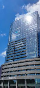 Budynek, w którym mieści się apartament