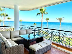 Fotografia z galérie ubytovania MI CAPRICHO 171 BEACHFRONT APARTMENT In The COSTA DEL SOL v destinácii La Cala de Mijas