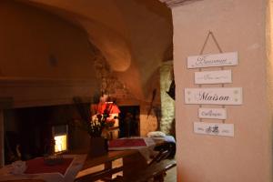 Fotografie z fotogalerie ubytování Château des Aiguilles v destinaci Saint-Rémy-de-Chargnat