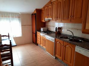 A kitchen or kitchenette at La Morada del Tejar Még 11 kép