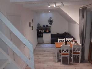 Kuchyňa alebo kuchynka v ubytovaní Beskidzka 25a