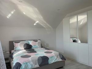 Postel nebo postele na pokoji v ubytování Apartman Pavenka