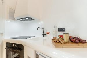 Kuchyň nebo kuchyňský kout v ubytování Naxian Spirit Inn