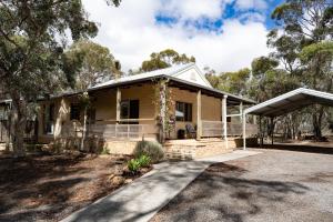 Budova, kde se chata nachází