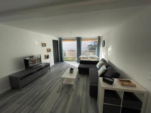 Posedenie v ubytovaní Spacious Marina & See view appartment