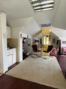 Kuchyň nebo kuchyňský kout v ubytování Apartman Lora
