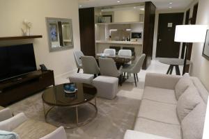 Gallery image of Address fountain views apartments in Dubai