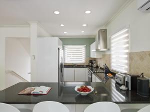 Foto dalla galleria di KingsGate 1 - 2bd By ZenBreak a Saint Peter