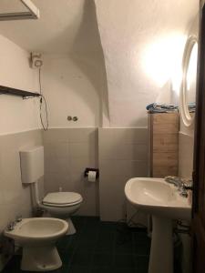 Vonios kambarys apgyvendinimo įstaigoje La Casa della Volpe