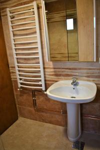 Srna Chalet - Rooms tesisinde bir banyo