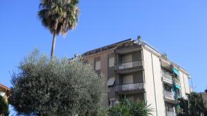 The building in which Az apartmant is located