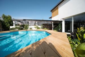 The swimming pool at or close to Essential suite