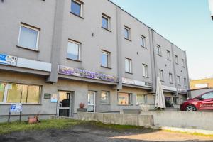 Budynek, w którym mieści się apartament
