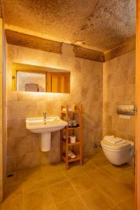Koupelna v ubytování Serinn House