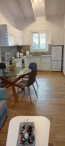A kitchen or kitchenette at Nerea Még 8 kép
